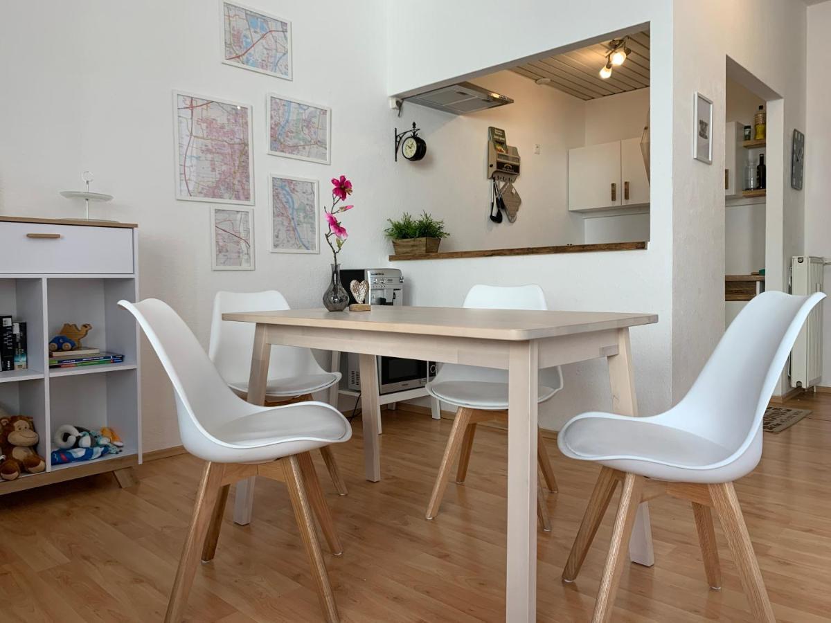 Helle Wohnung In Top-Lage, Hasselbachplatz - Altstadt, W-Lan, 4 Schlafplaetze Magdeburg Ngoại thất bức ảnh
