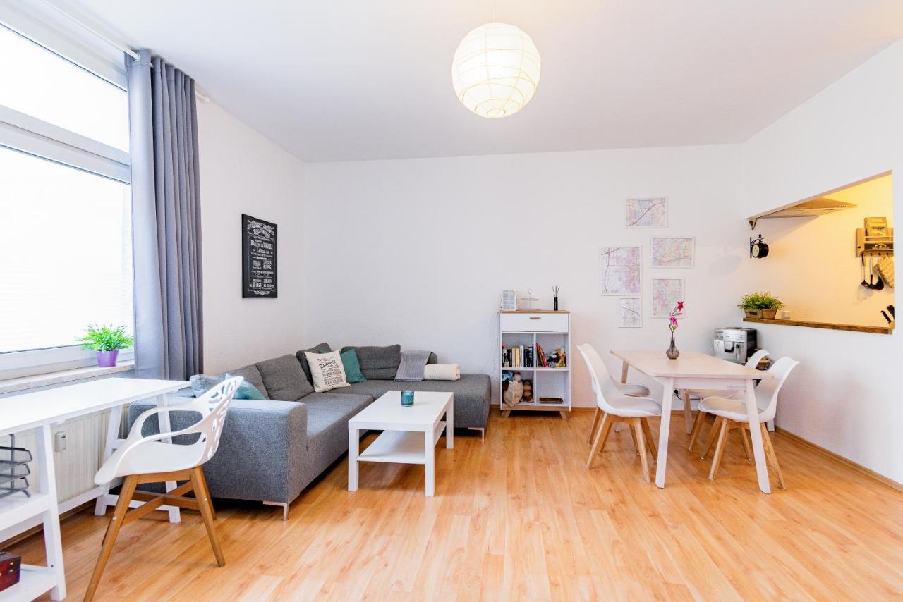 Helle Wohnung In Top-Lage, Hasselbachplatz - Altstadt, W-Lan, 4 Schlafplaetze Magdeburg Ngoại thất bức ảnh