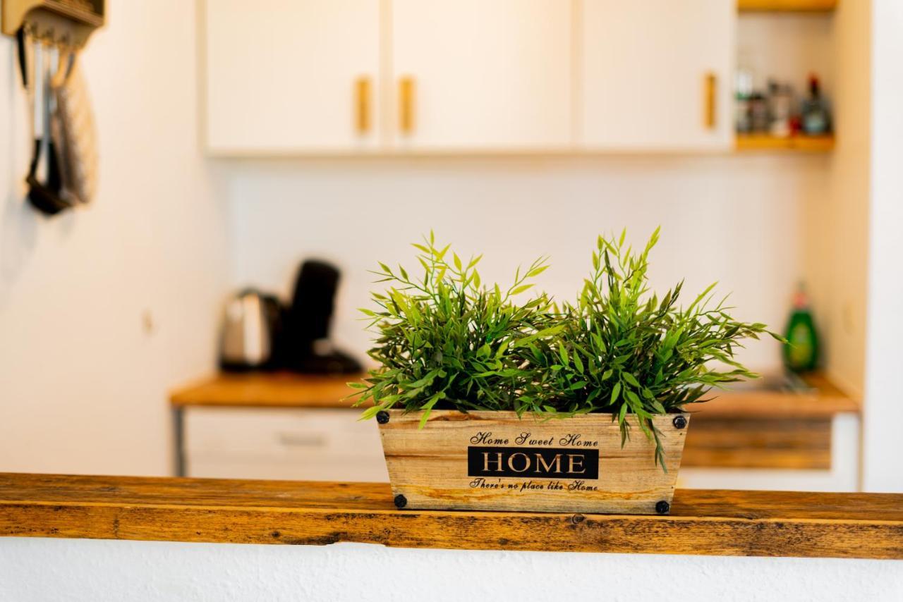 Helle Wohnung In Top-Lage, Hasselbachplatz - Altstadt, W-Lan, 4 Schlafplaetze Magdeburg Ngoại thất bức ảnh